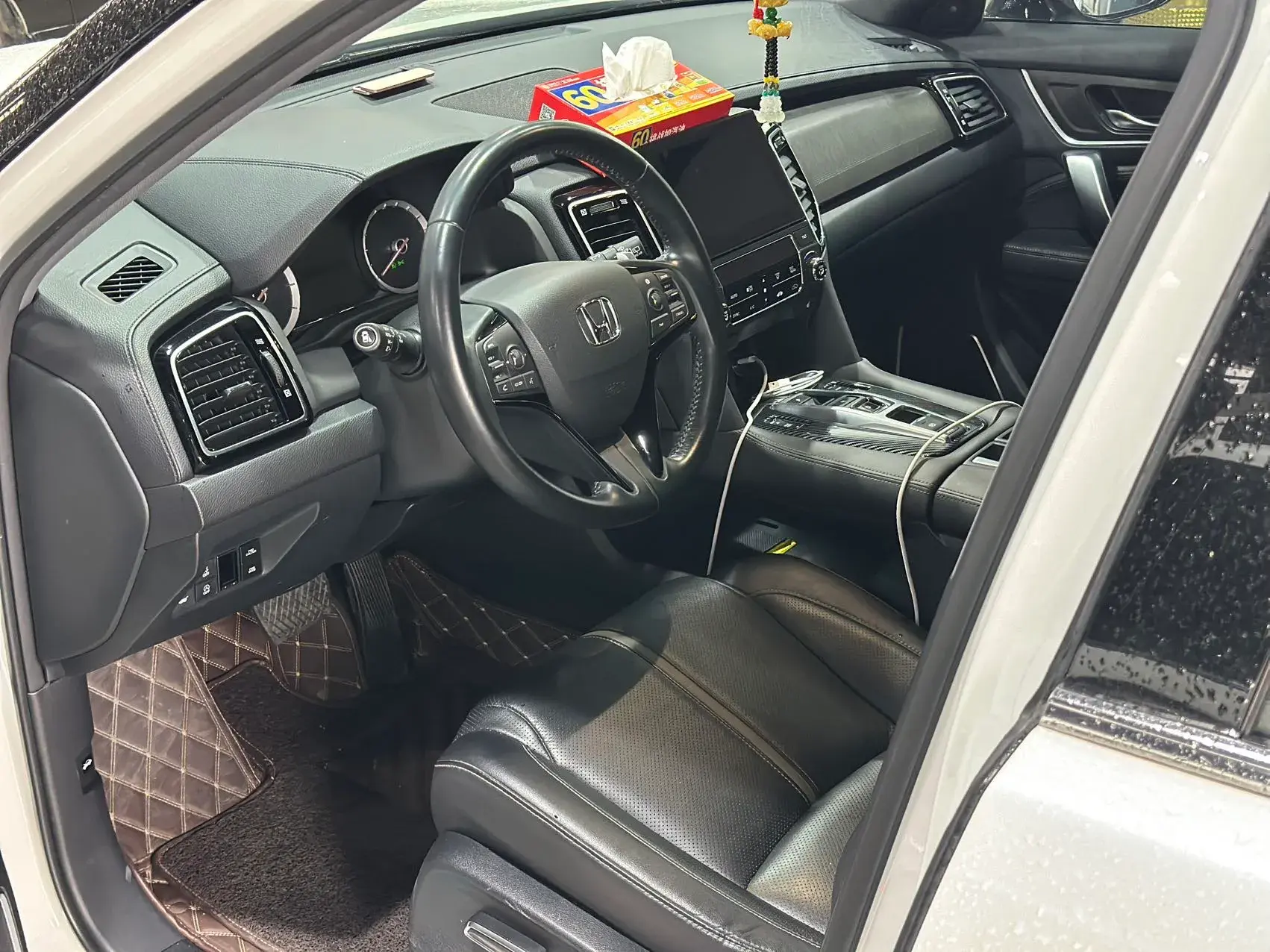 2020 HONDA UR-V thumbnail 3