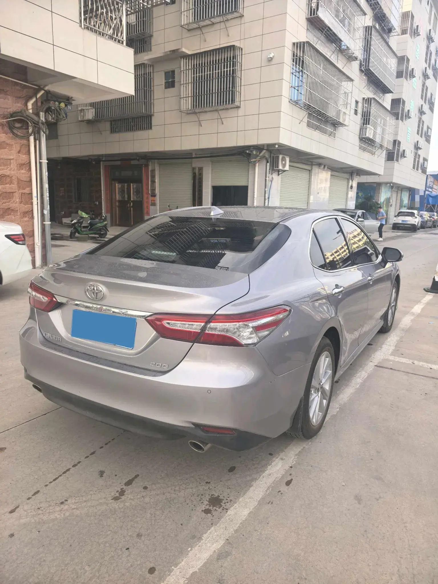 2021 TOYOTA CAMRY thumbnail 3