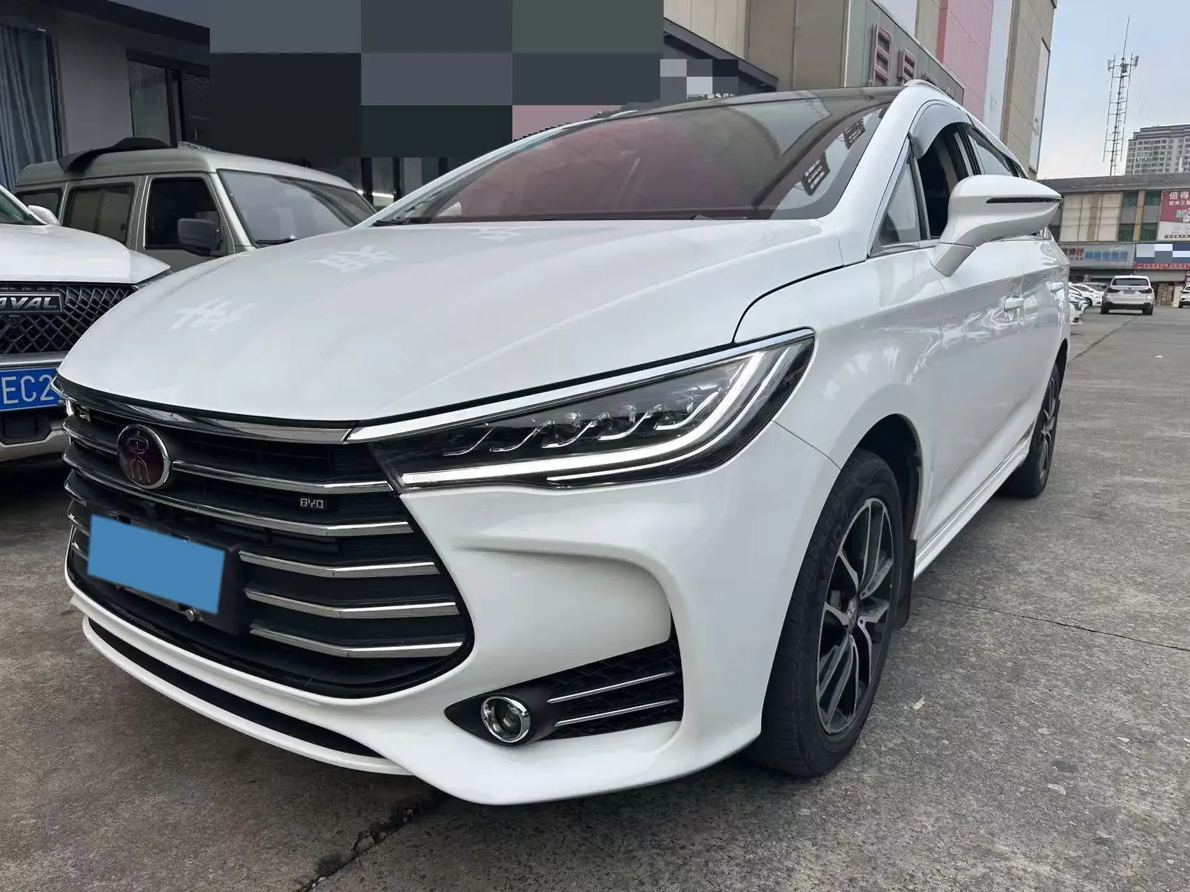 2018 BYD SONG view 1
