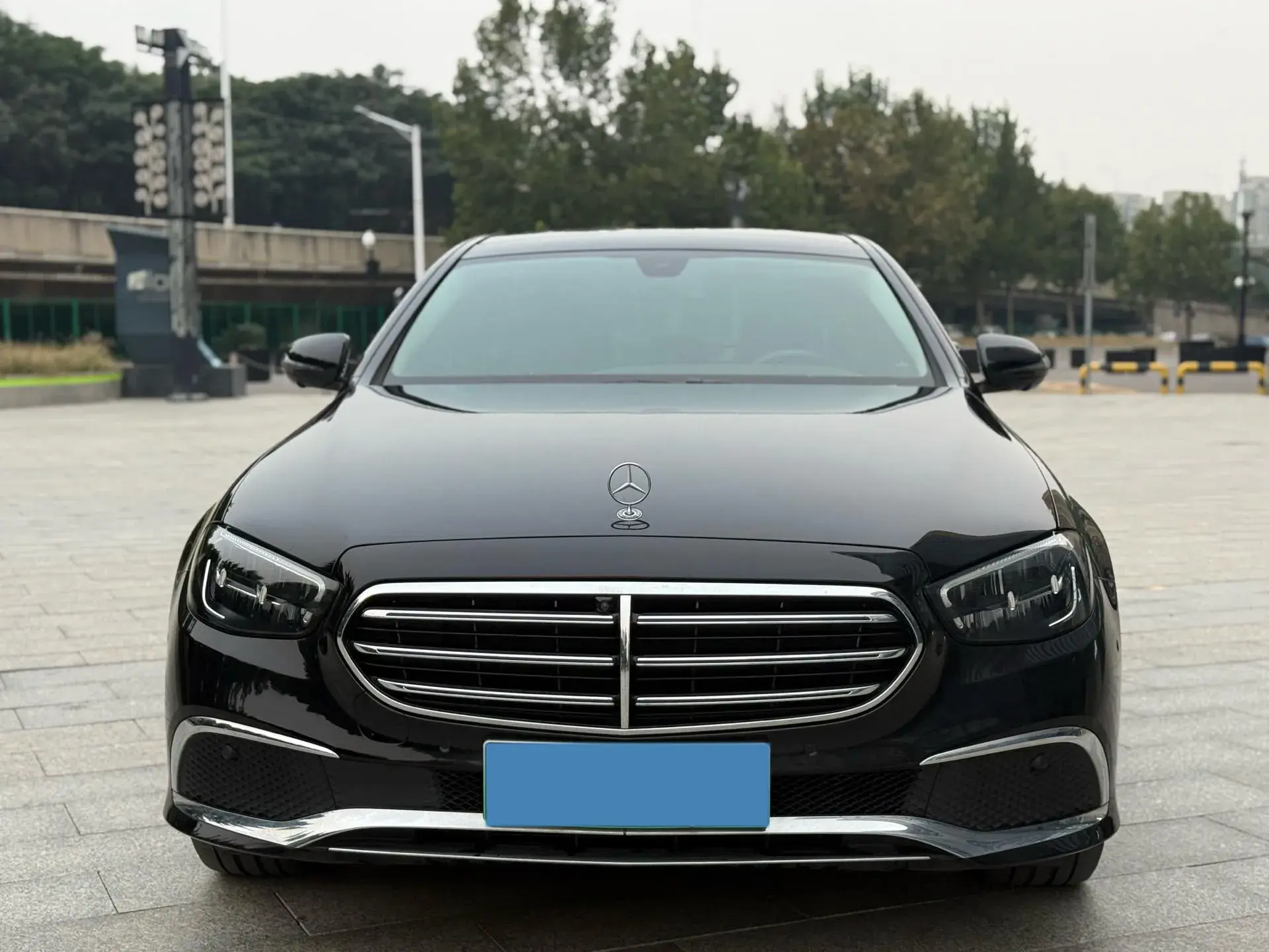 2023 MERCEDES-BENZ E thumbnail 2