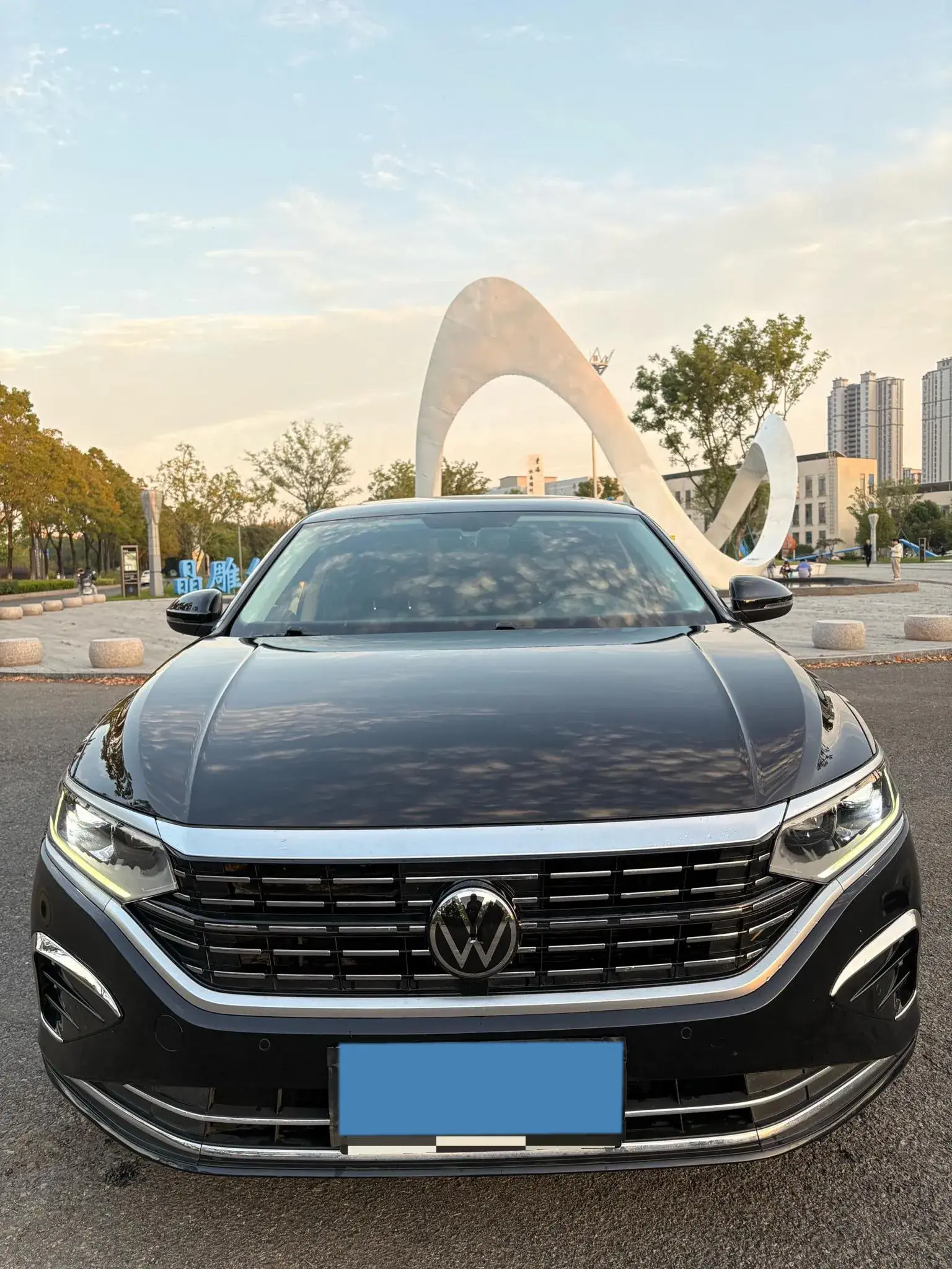 2022 VOLKSWAGEN PASSAT thumbnail 3