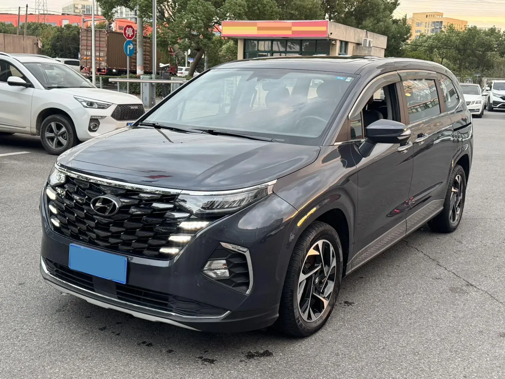 2021 HYUNDAI CUSTO view 1