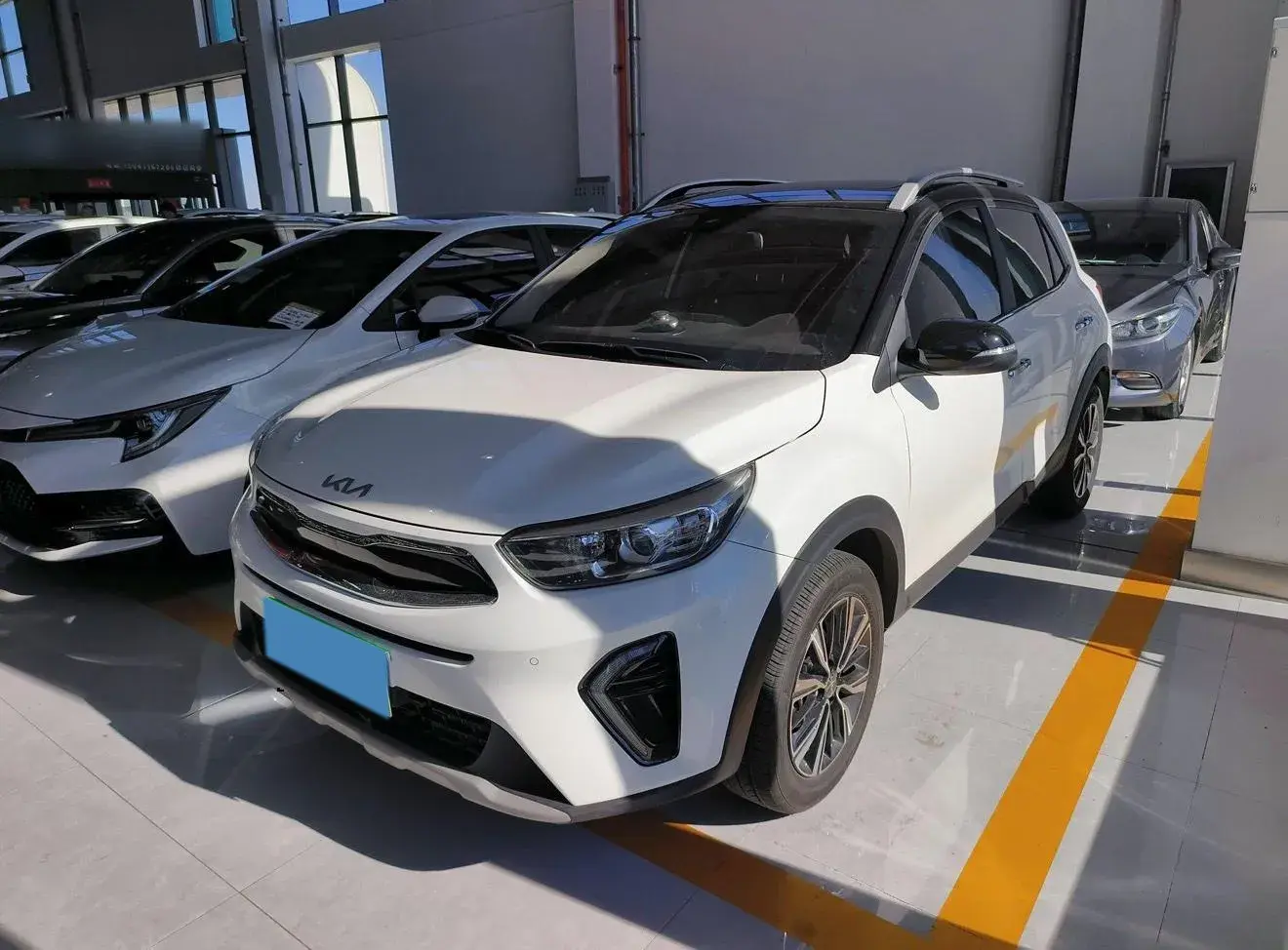 2021 KIA KX1 view 1