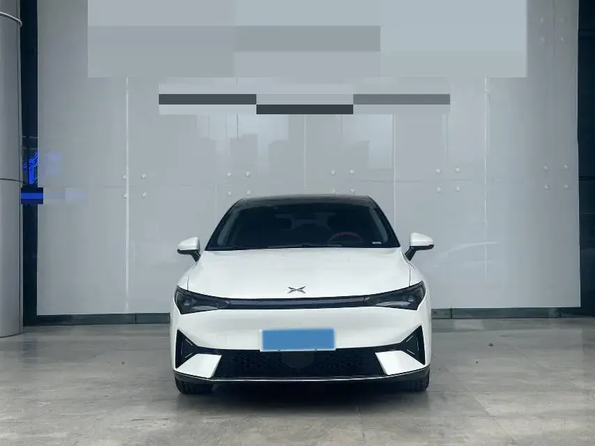 2022 XPENG P5 thumbnail 2