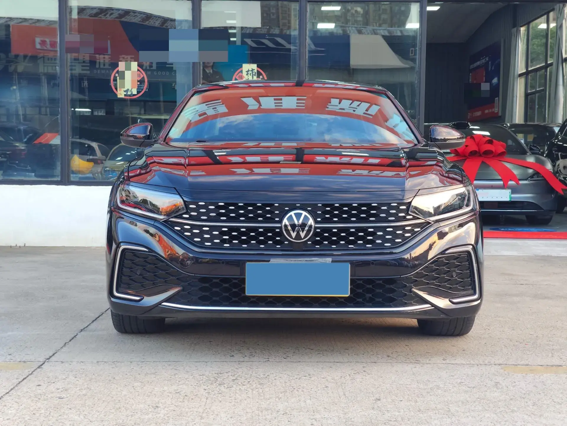 2022 VOLKSWAGEN PASSAT thumbnail 2