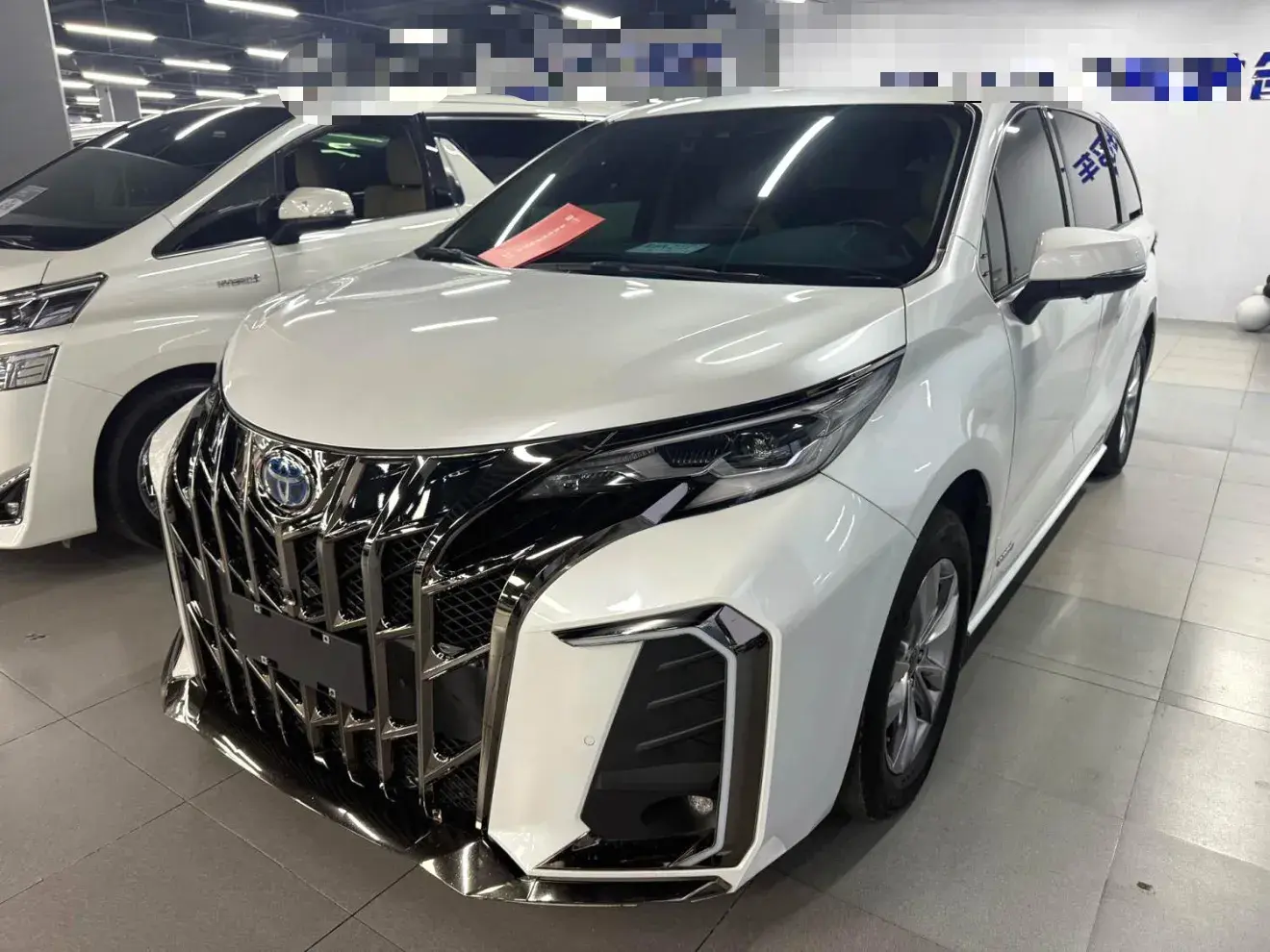 2023 TOYOTA SIENNA view 1