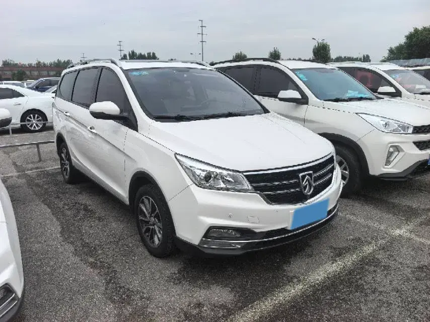 2019 BAOJUN 730 thumbnail 3