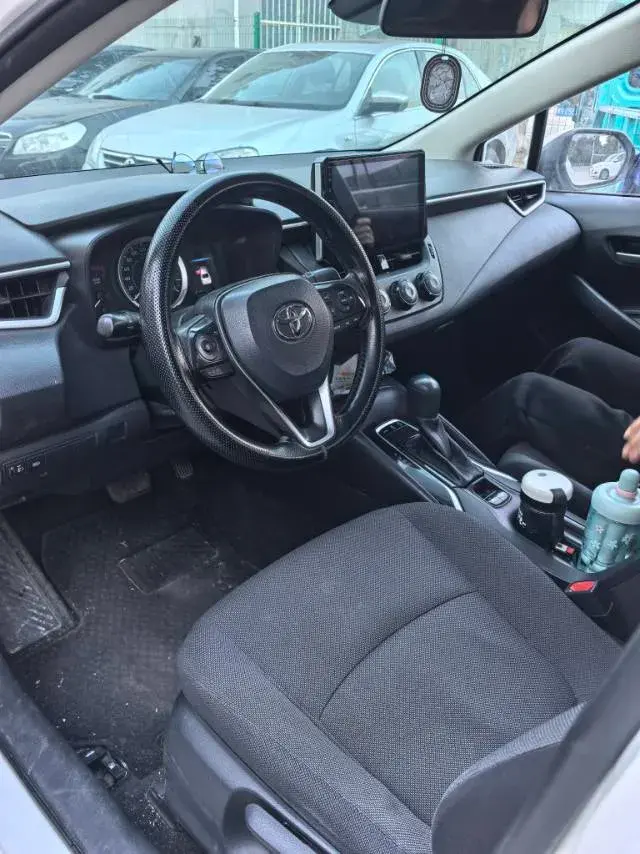 2019 TOYOTA COROLLA thumbnail 3