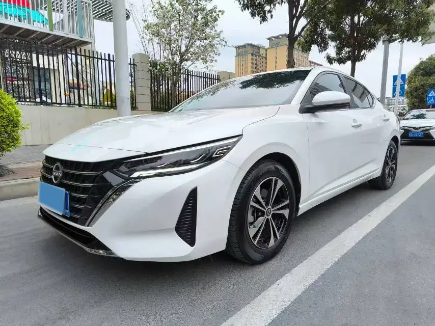 2023 NISSAN SYLPHY view 1