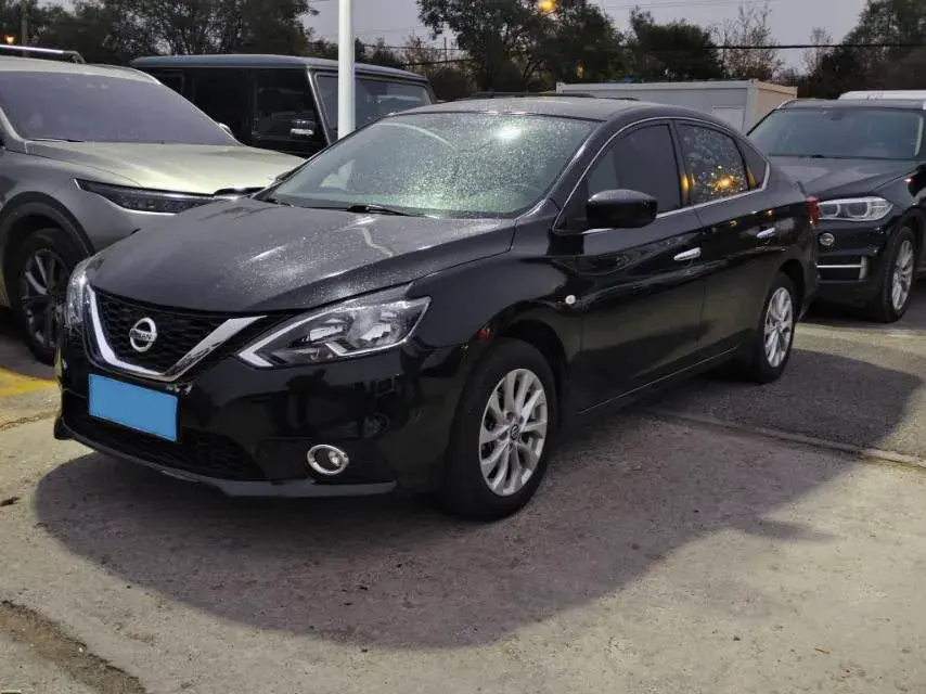 2021 NISSAN SYLPHY view 1