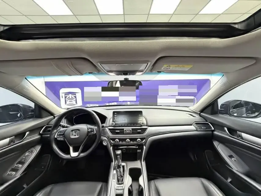 2018 HONDA ACCORD thumbnail 4