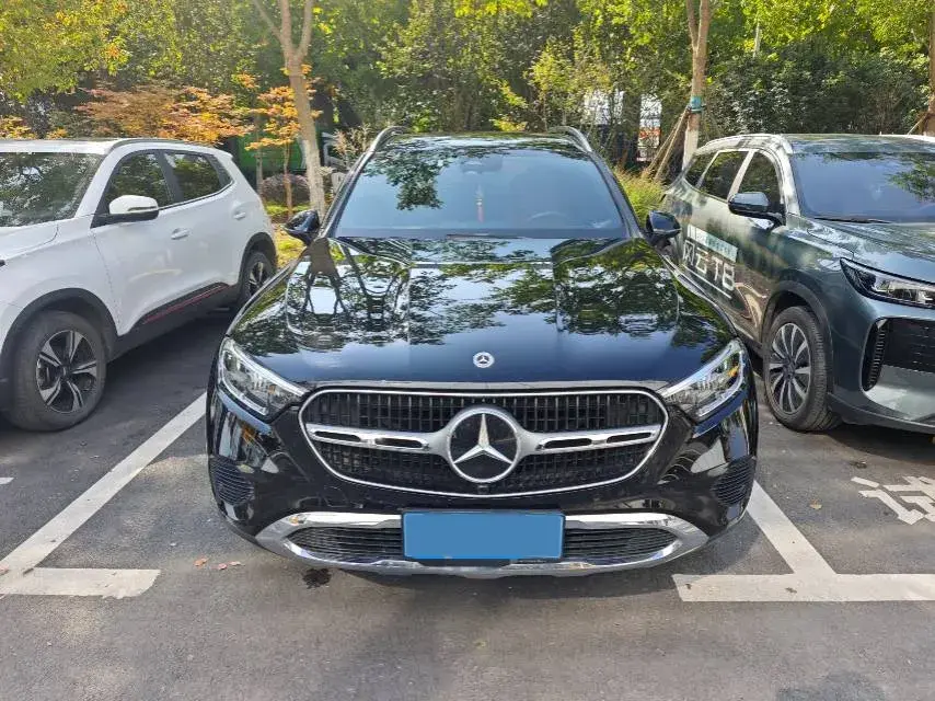 2023 MERCEDES-BENZ GLC thumbnail 2