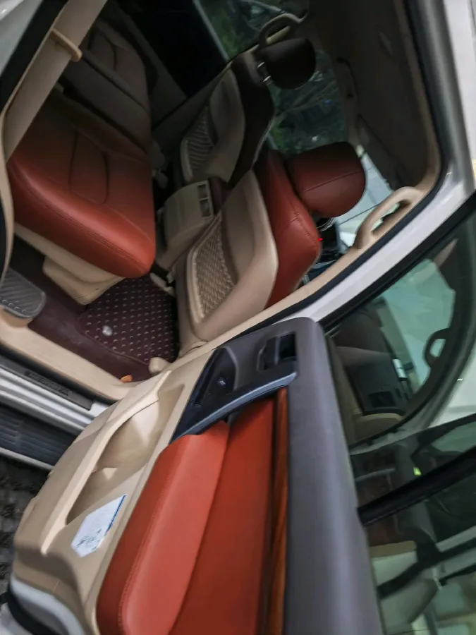 2015 Toyota Land Cruiser 4.6L 310HP V8 6AT,autocango,china used car exporter,china ev exporter,chinese used car exporter,chinese used ev exporter