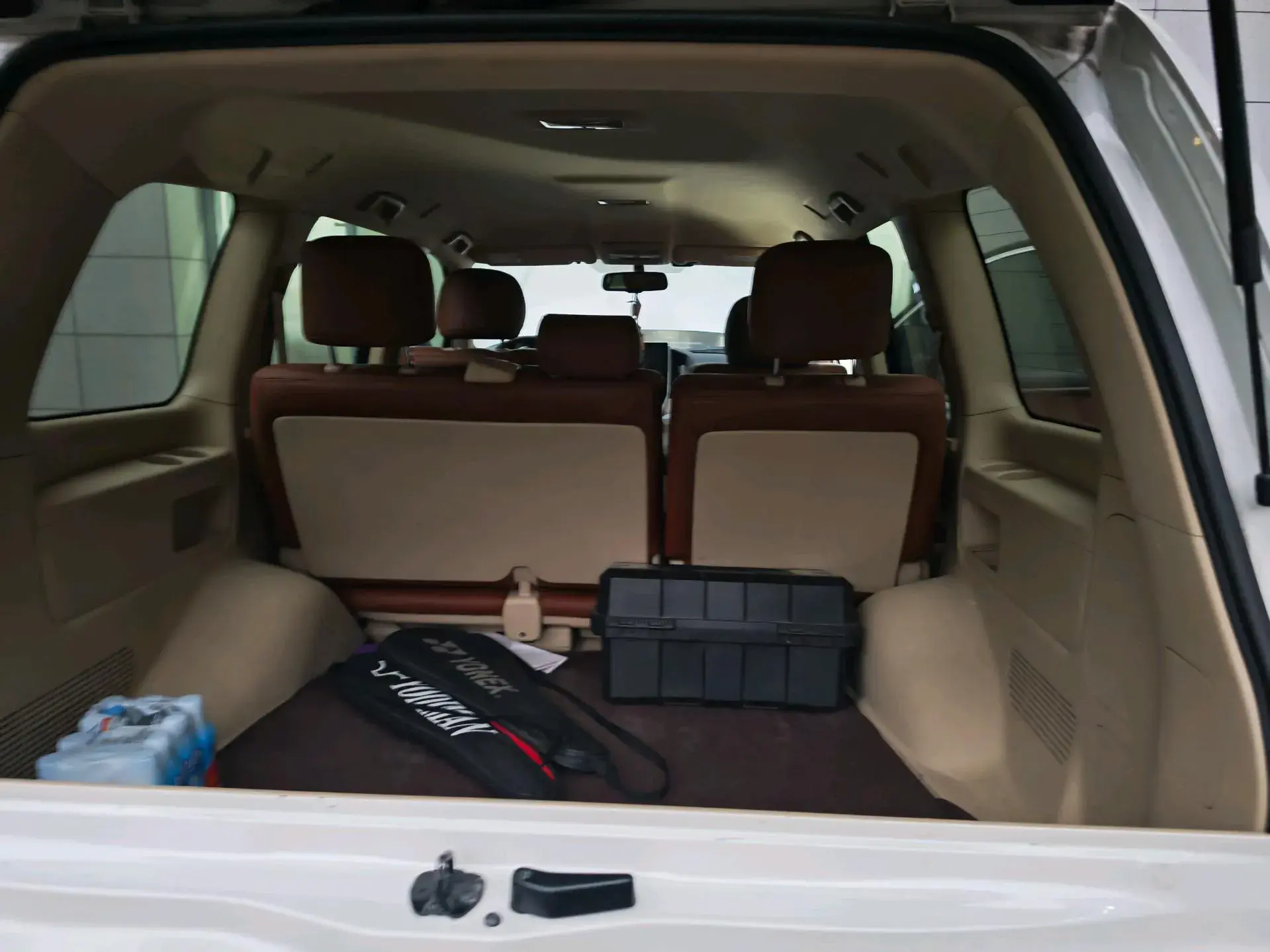 2015 TOYOTA LAND thumbnail 4