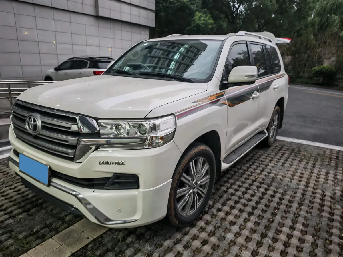 2015 Toyota Land Cruiser 4.6L 310HP V8 6AT,autocango,china used car exporter,china ev exporter,chinese used car exporter,chinese used ev exporter
