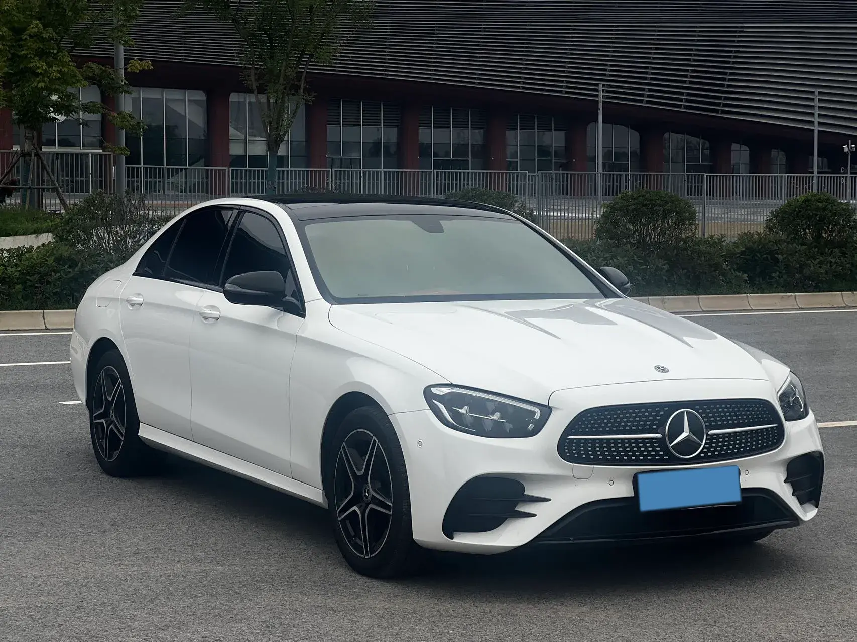 2021 MERCEDES-BENZ E thumbnail 3