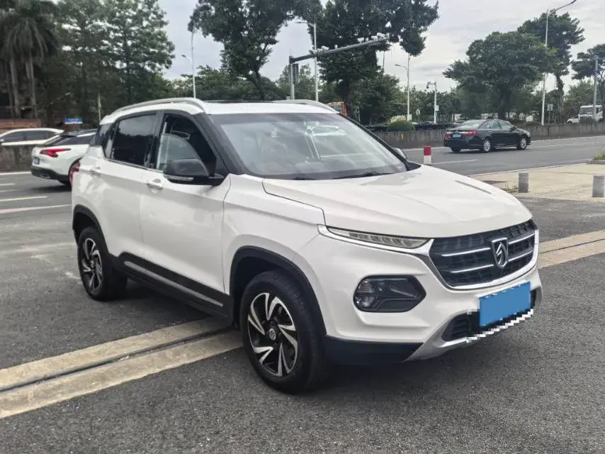 2017 BAOJUN 510 thumbnail 3