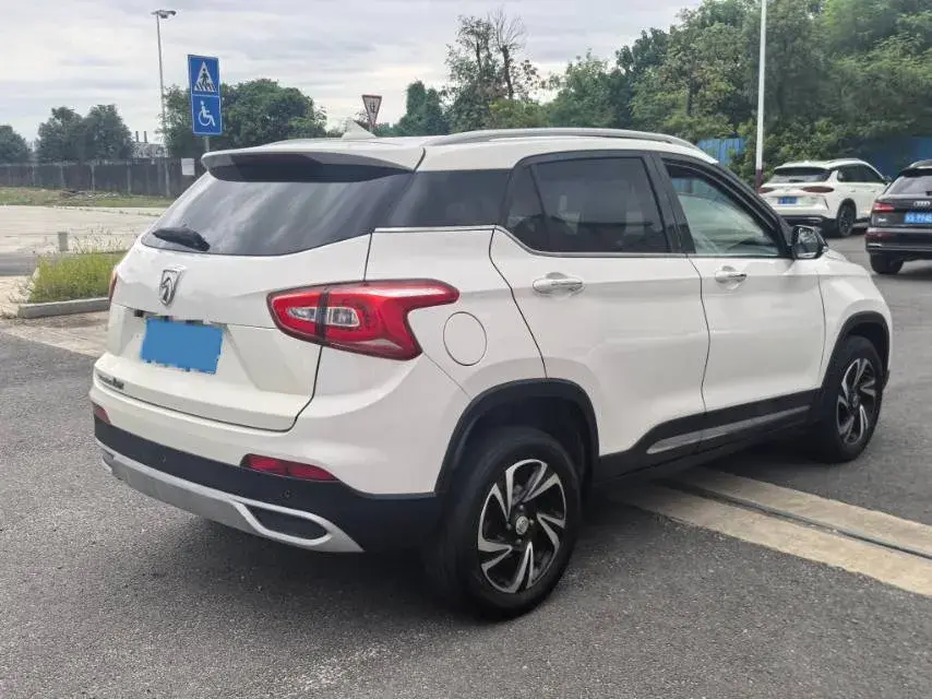 2017 BAOJUN 510 thumbnail 4