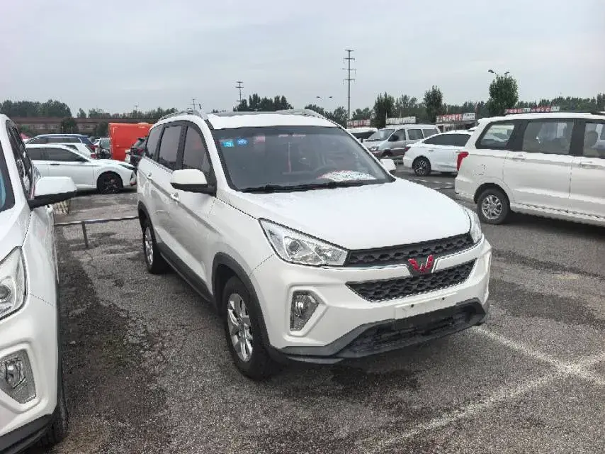 2018 WULING HONGGUANG thumbnail 3
