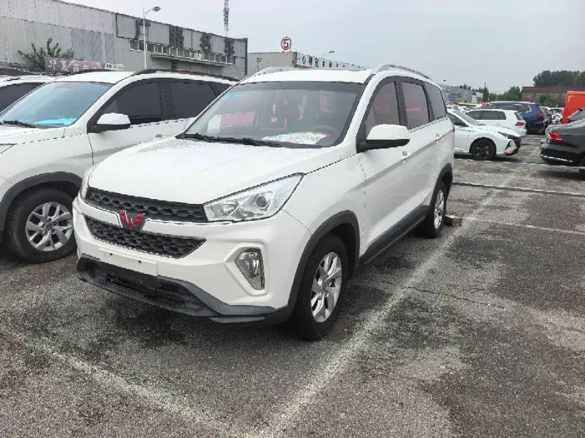 2018 WULING HONGGUANG view 1