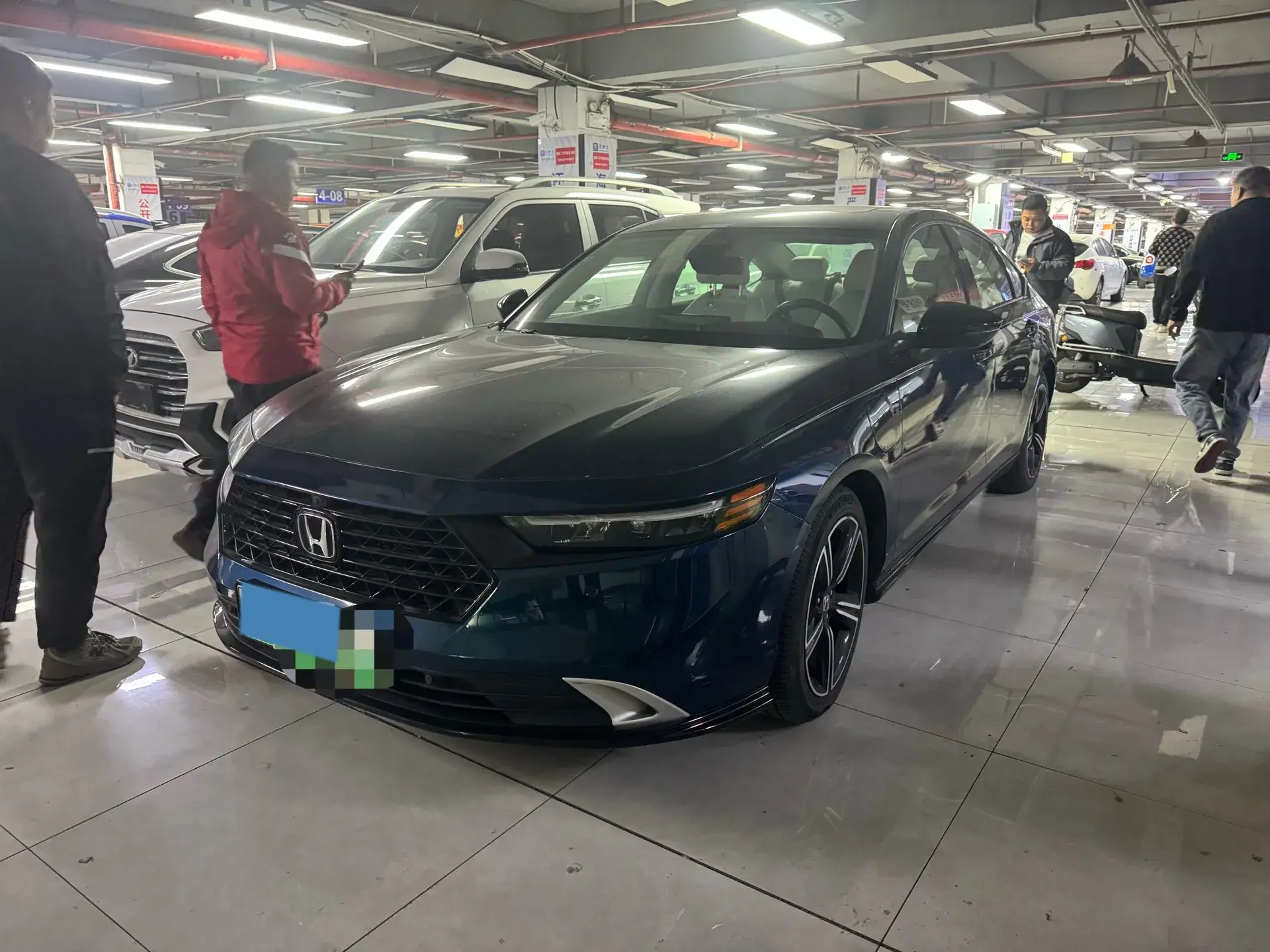 2023 HONDA ACCORD view 1