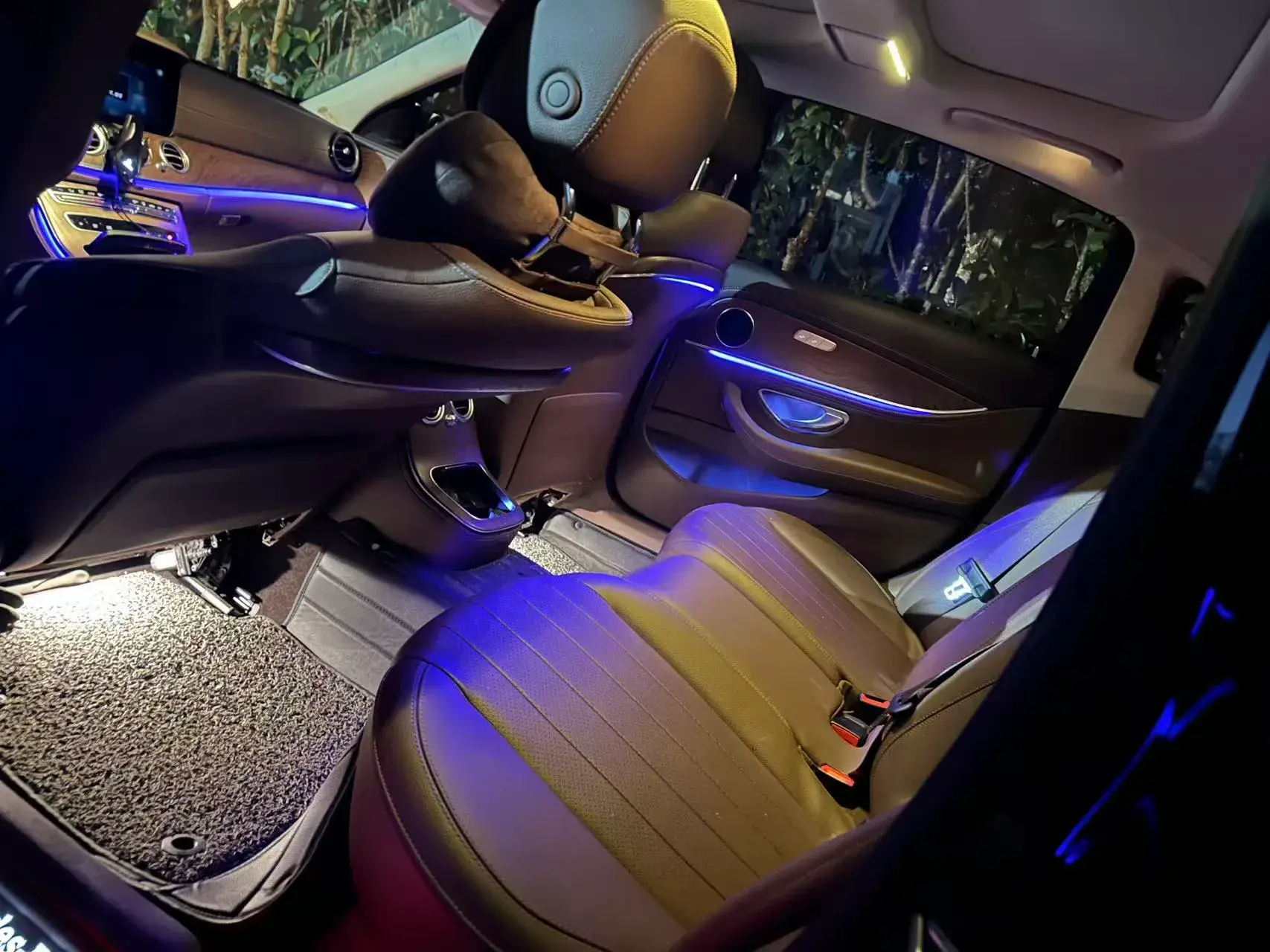 2023 MERCEDES-BENZ E thumbnail 3