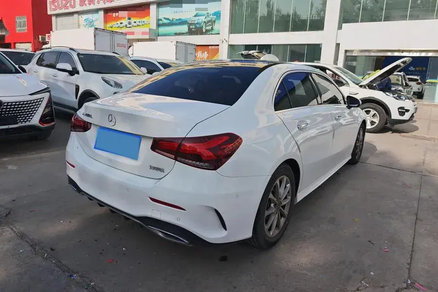 2020 MERCEDES-BENZ A thumbnail 2