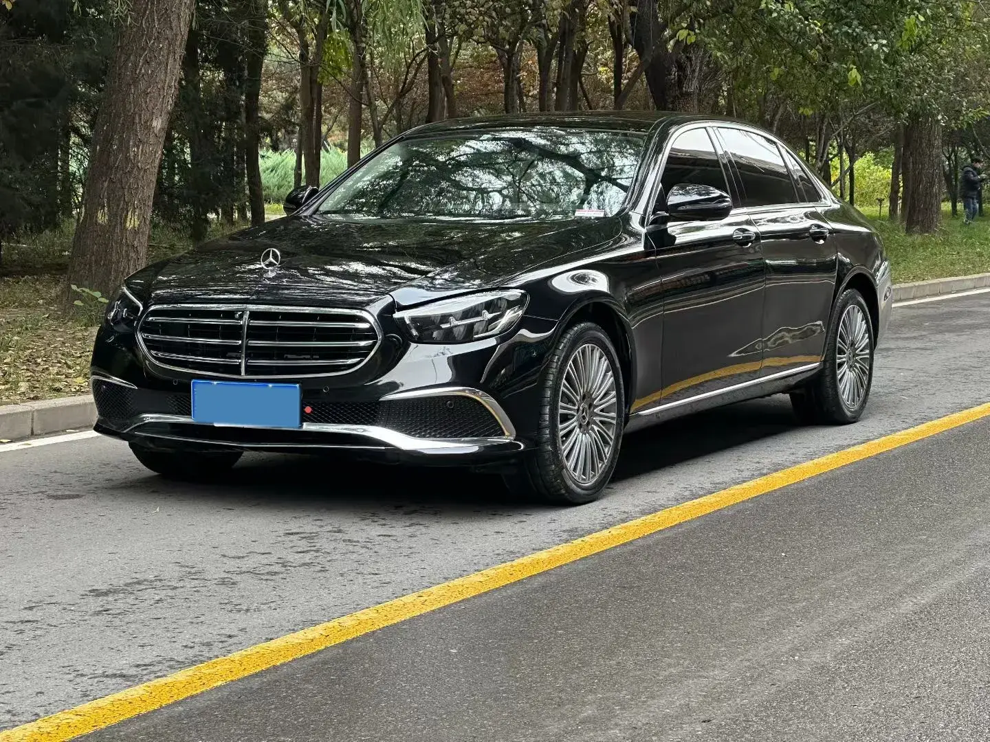 2021 MERCEDES-BENZ E view 1