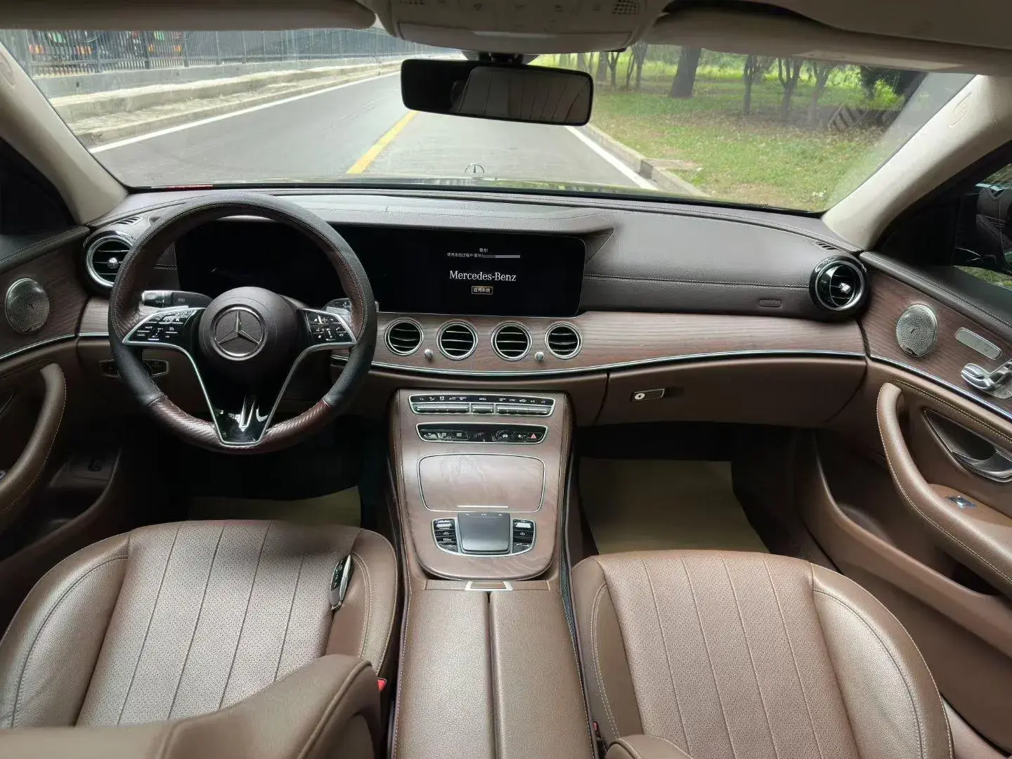 2021 MERCEDES-BENZ E thumbnail 4