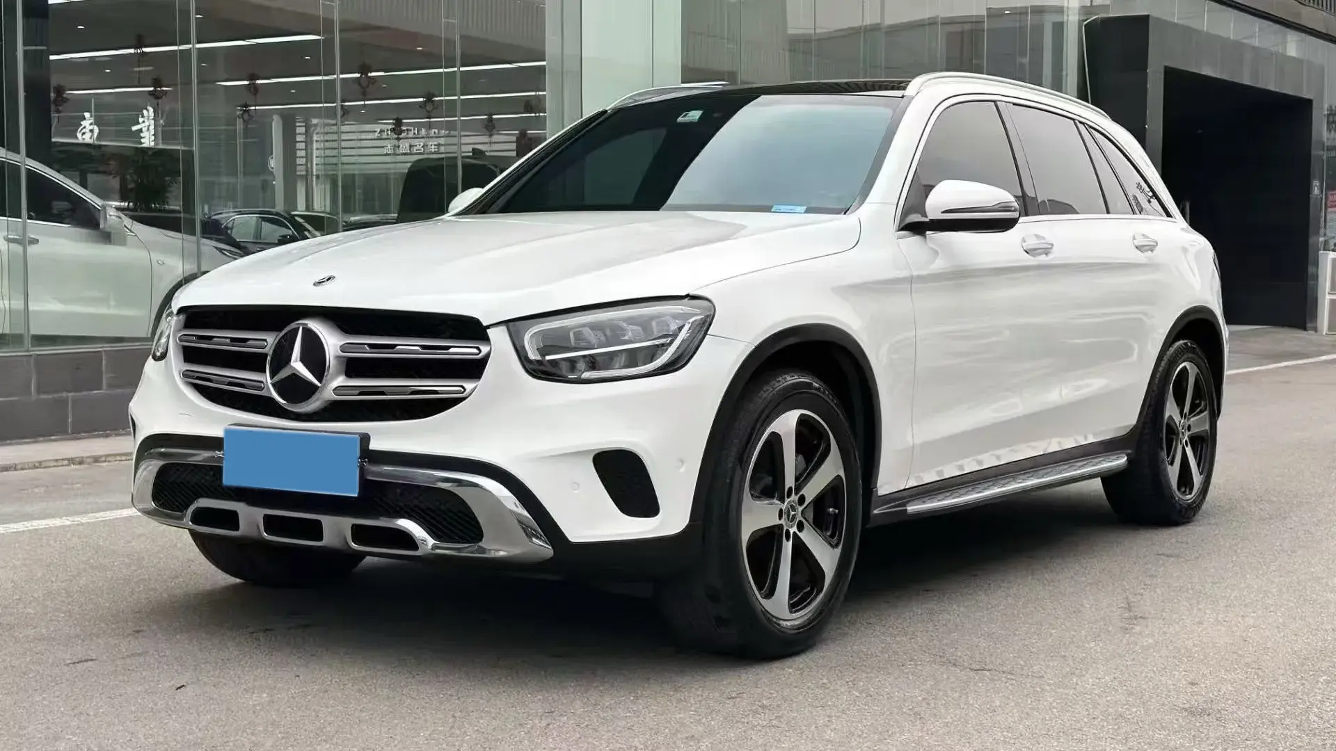 2022 MERCEDES-BENZ GLC view 1