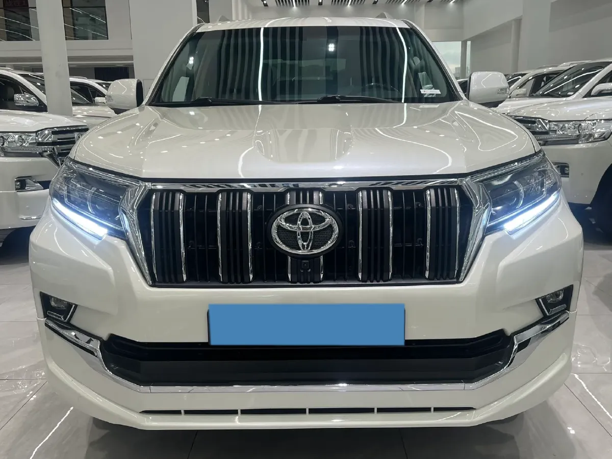 2020 Toyota Yaris 1.6T 261HP L3 6MT,autocango,china used car exporter,china ev exporter,chinese used car exporter,chinese used ev exporter