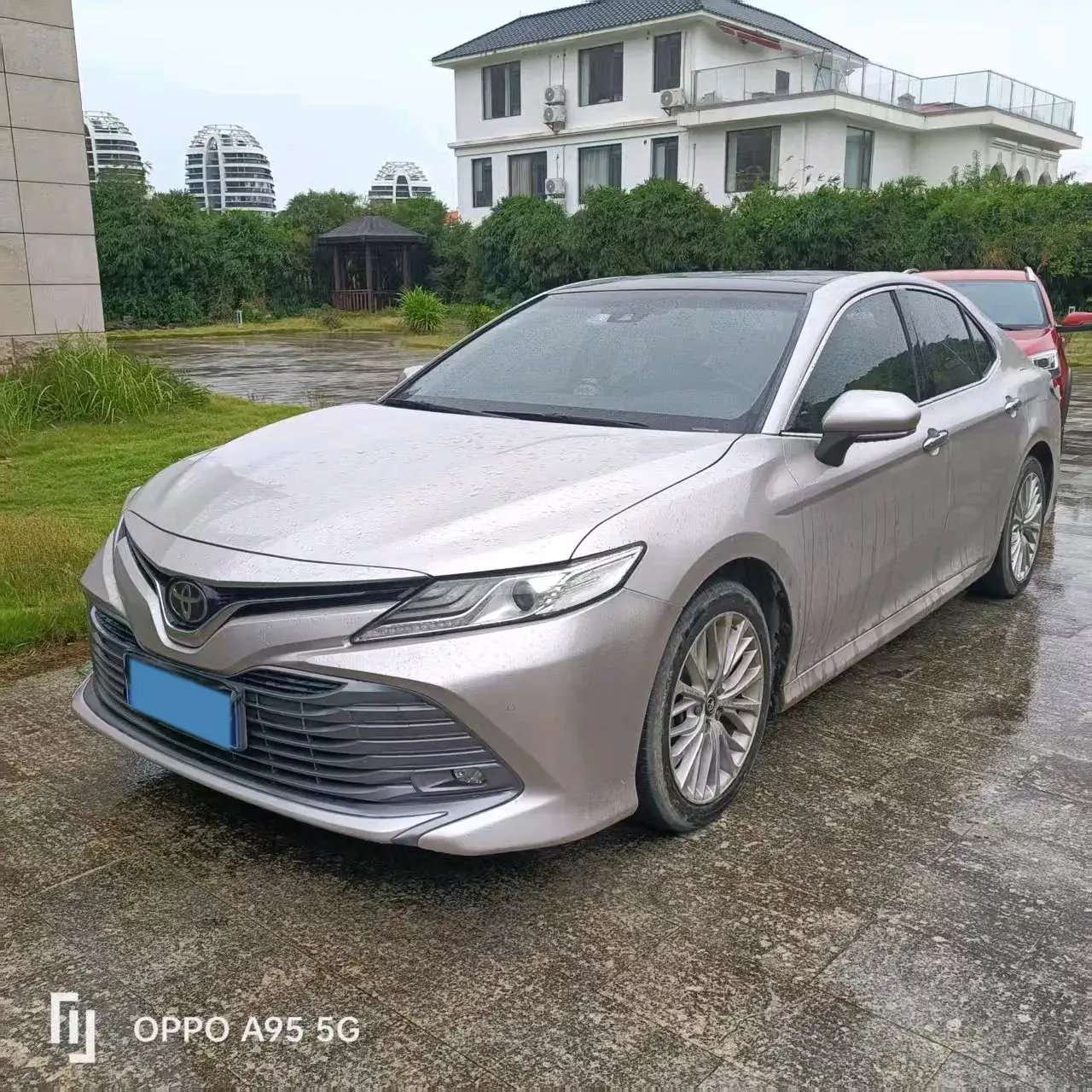 2019 TOYOTA CAMRY view 1
