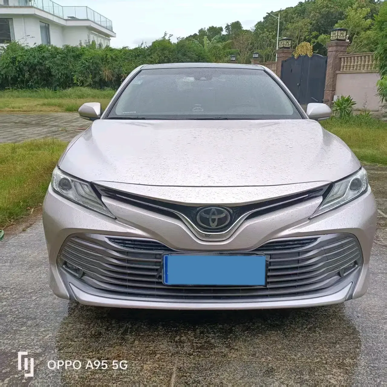2019 TOYOTA CAMRY thumbnail 4