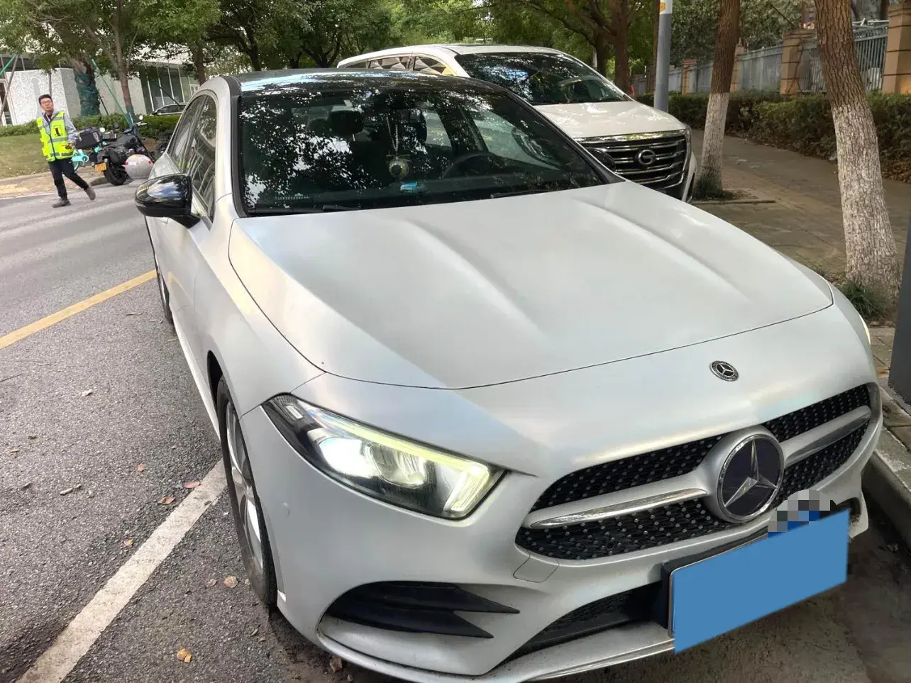 2020 MERCEDES-BENZ A thumbnail 3