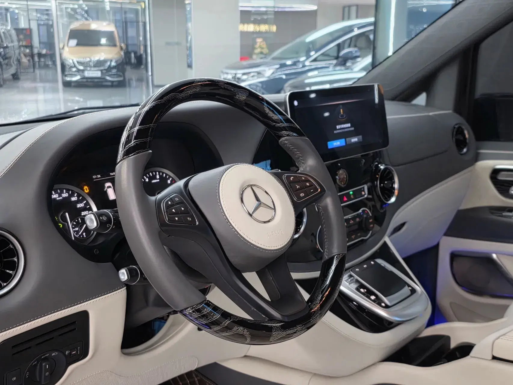 2023 MERCEDES-BENZ VITO thumbnail 4