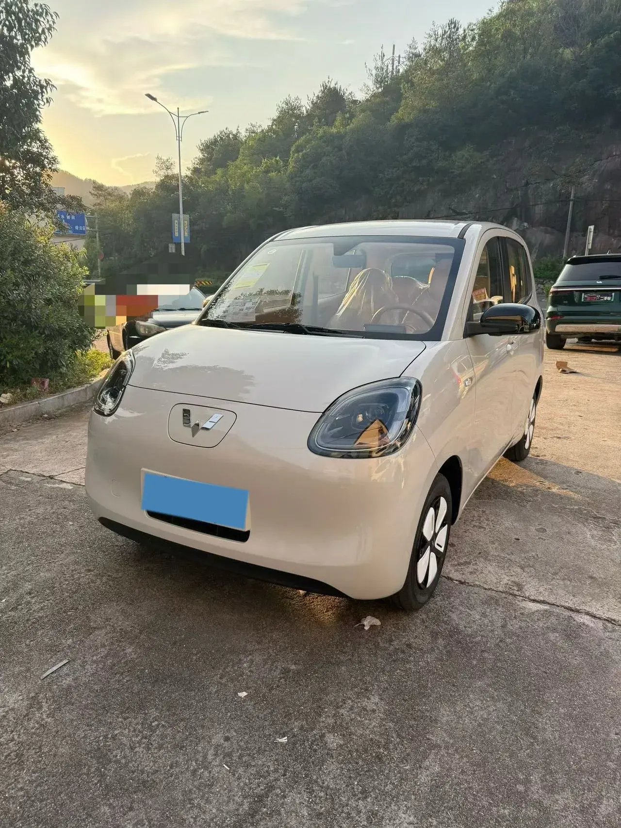 2025 WULING HONGGUANG view 1