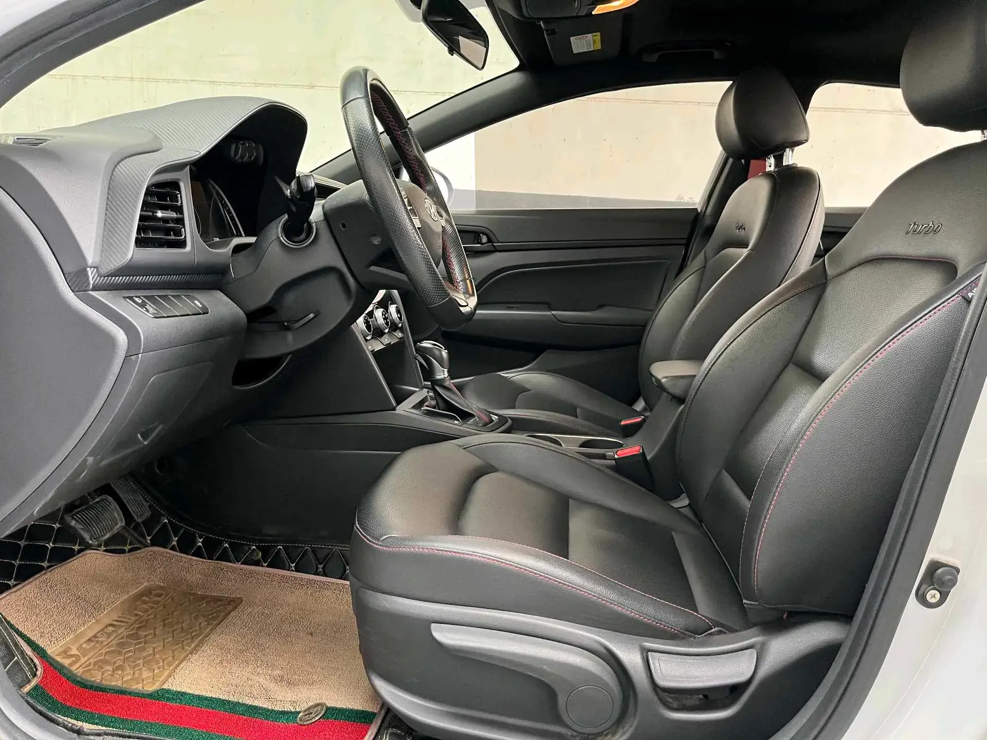 2019 HYUNDAI ELANTRA thumbnail 4