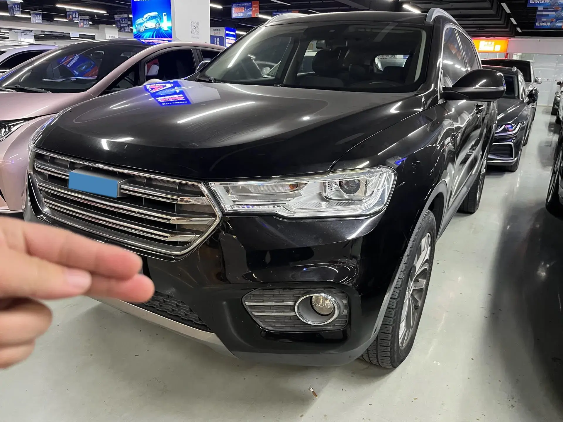 2017 HAVAL H6 view 1