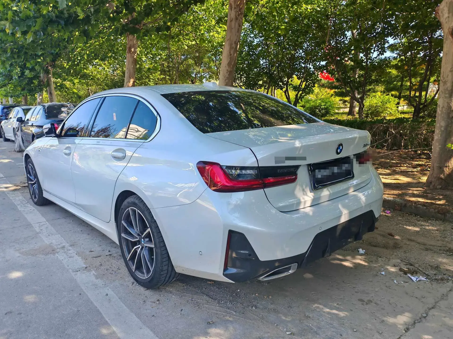 2024 BMW 3 thumbnail 4