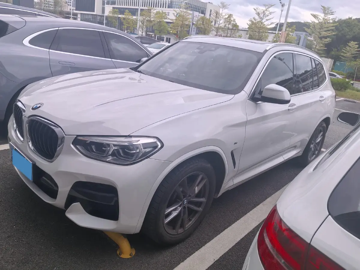 2021 BMW X3 2.0T 184HP L4 8AT