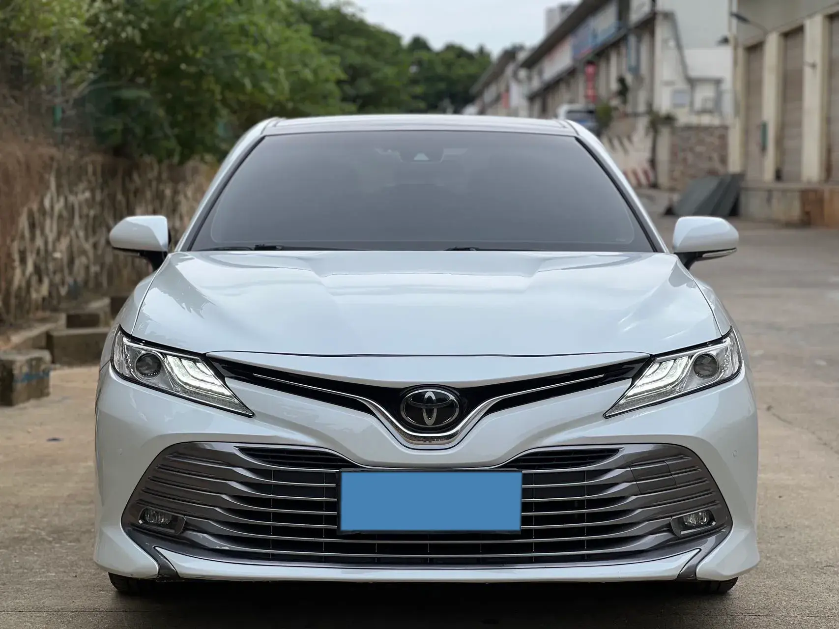 2019 TOYOTA CAMRY thumbnail 2