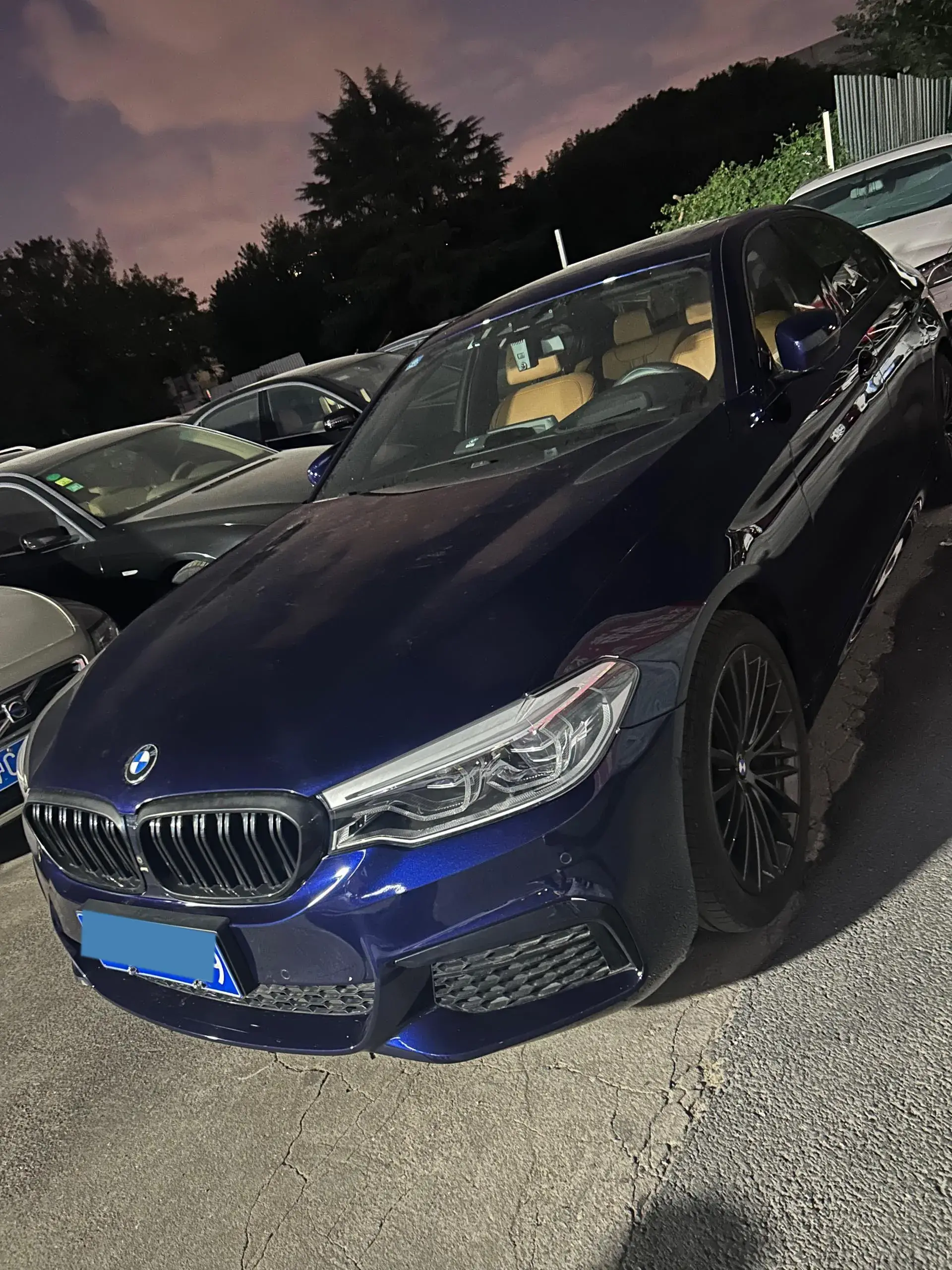 2020 BMW 5 thumbnail 2