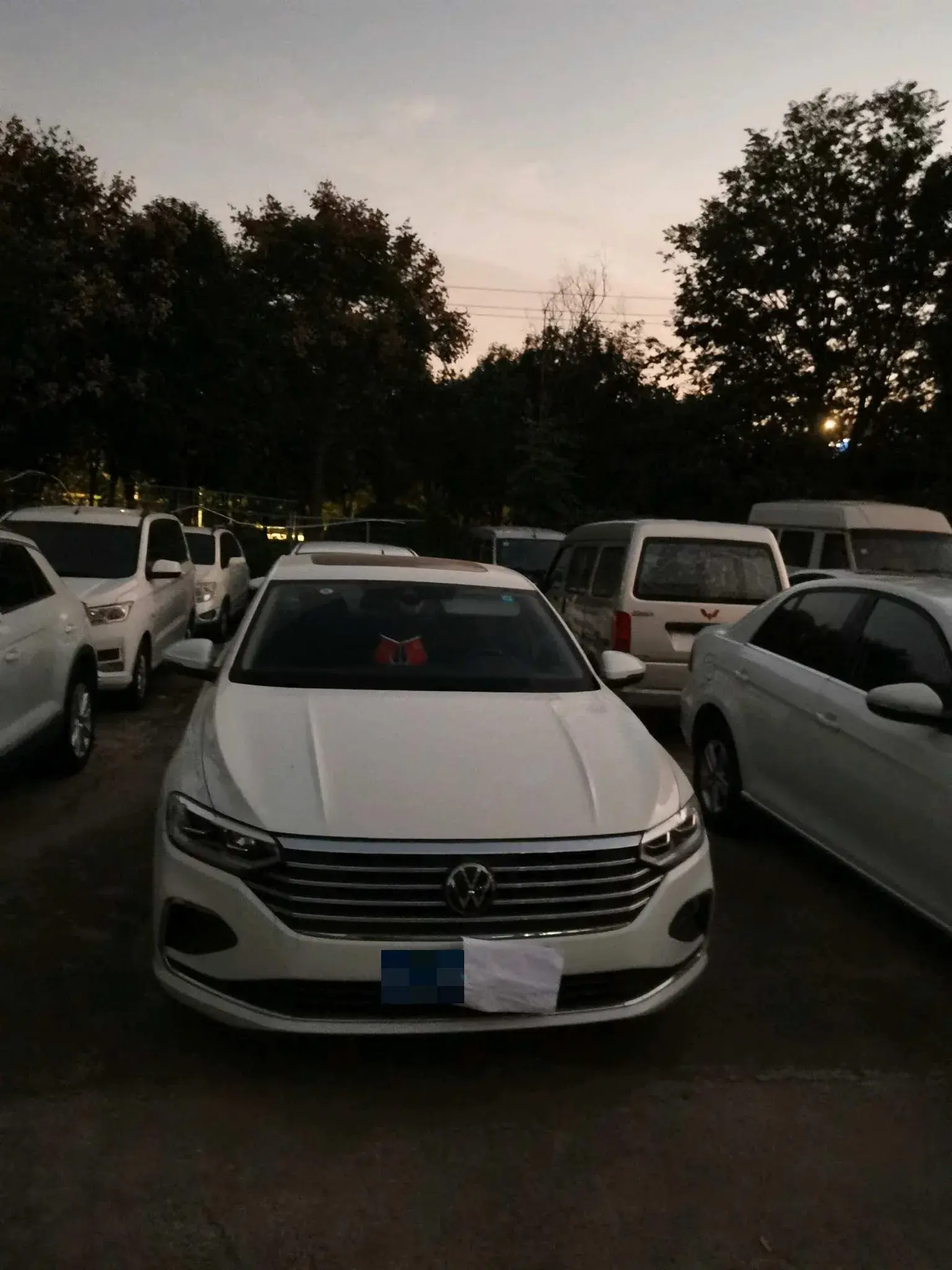 2023 VOLKSWAGEN LAVIDA thumbnail 3