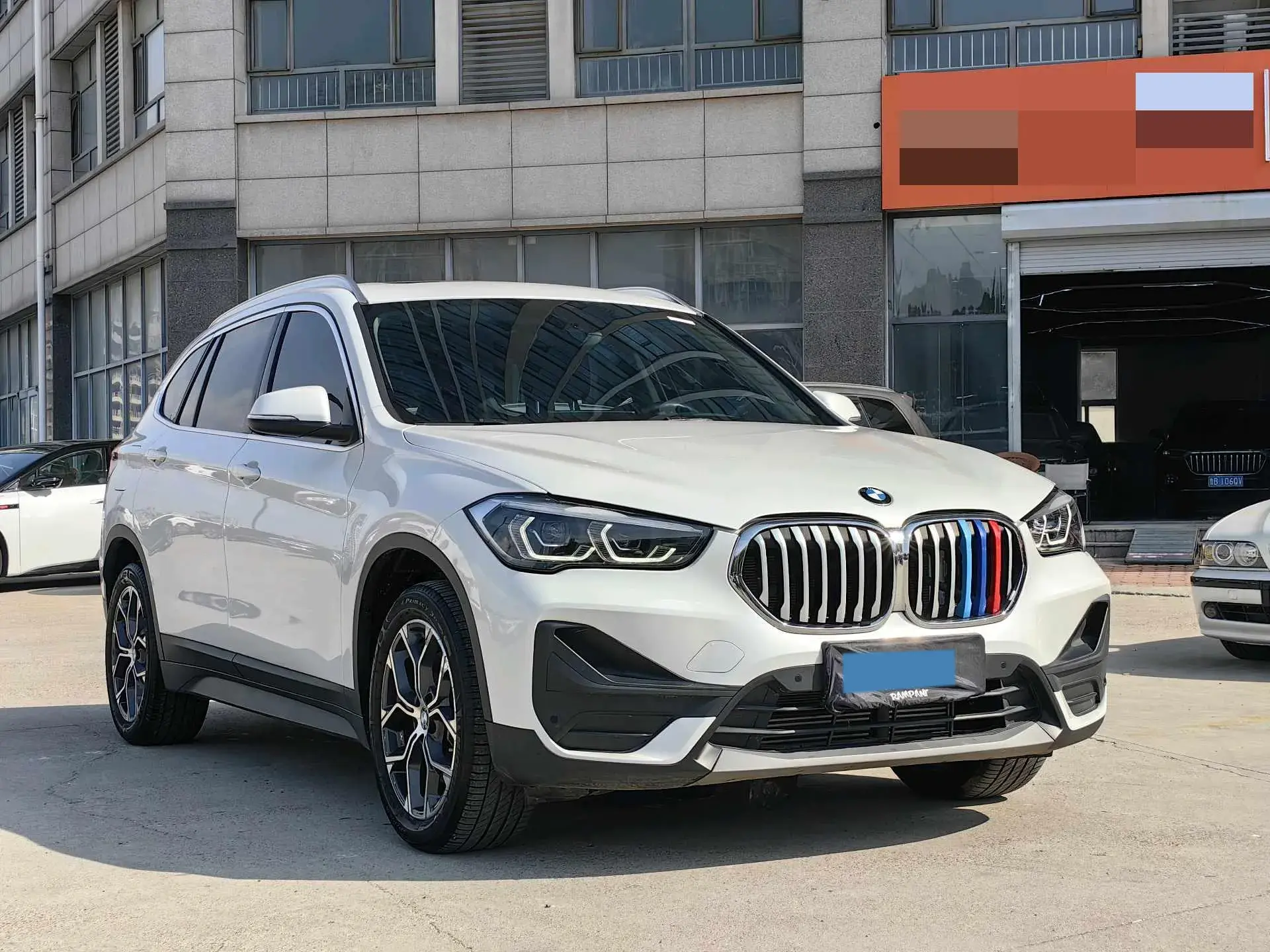 2022 BMW X1 thumbnail 3