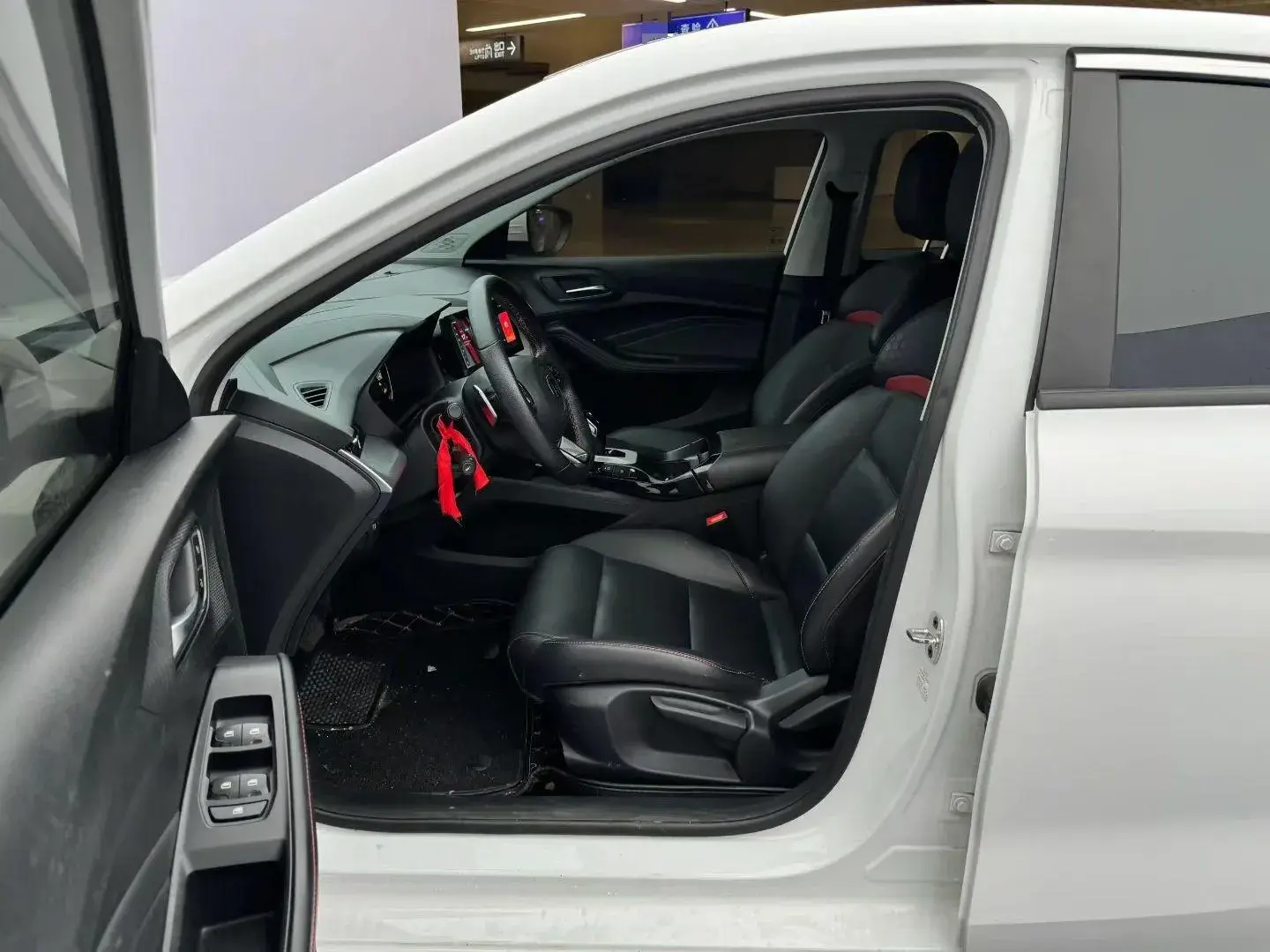 2021 MG 5 thumbnail 4