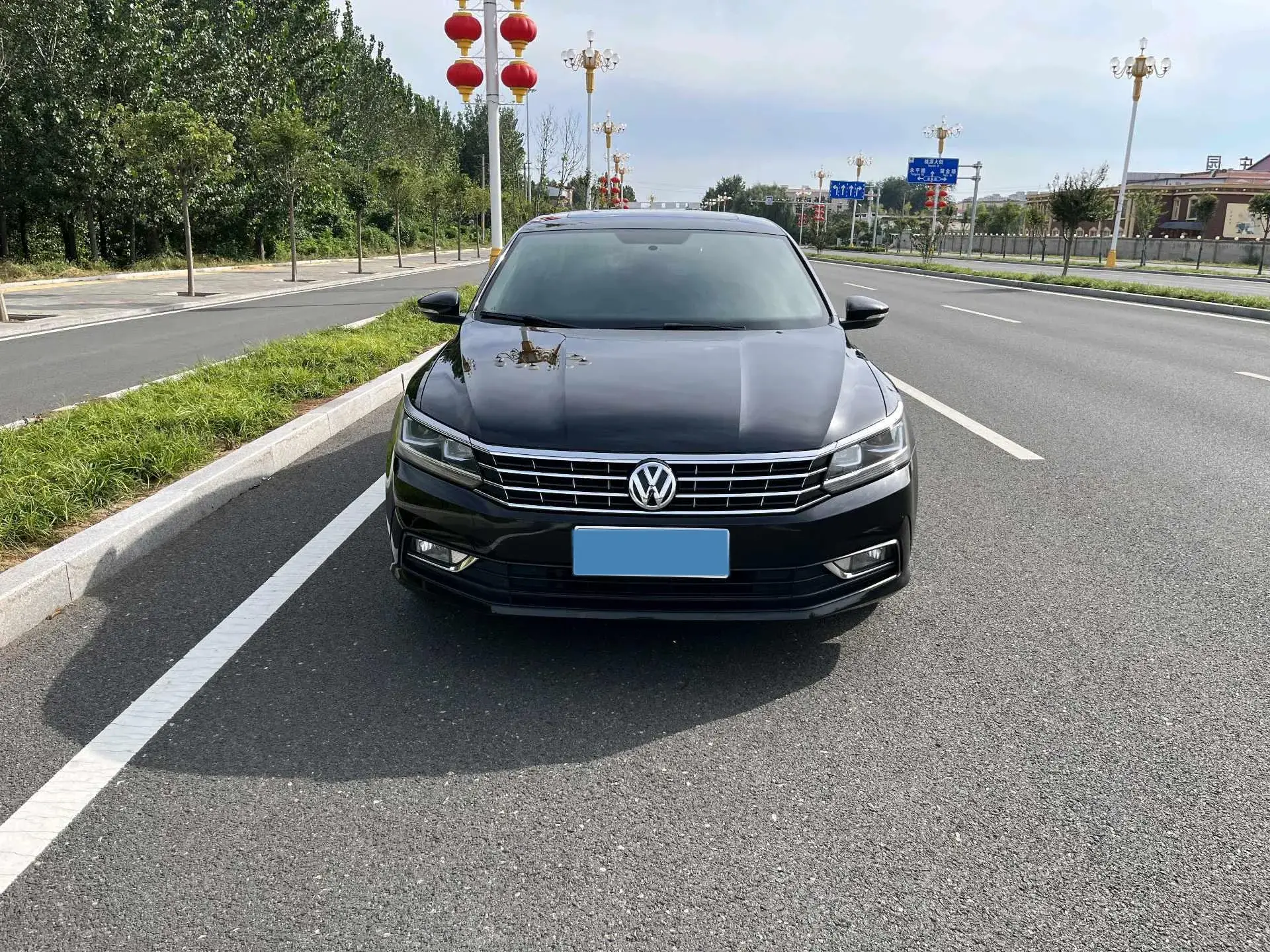 2015 VOLKSWAGEN PASSAT thumbnail 2