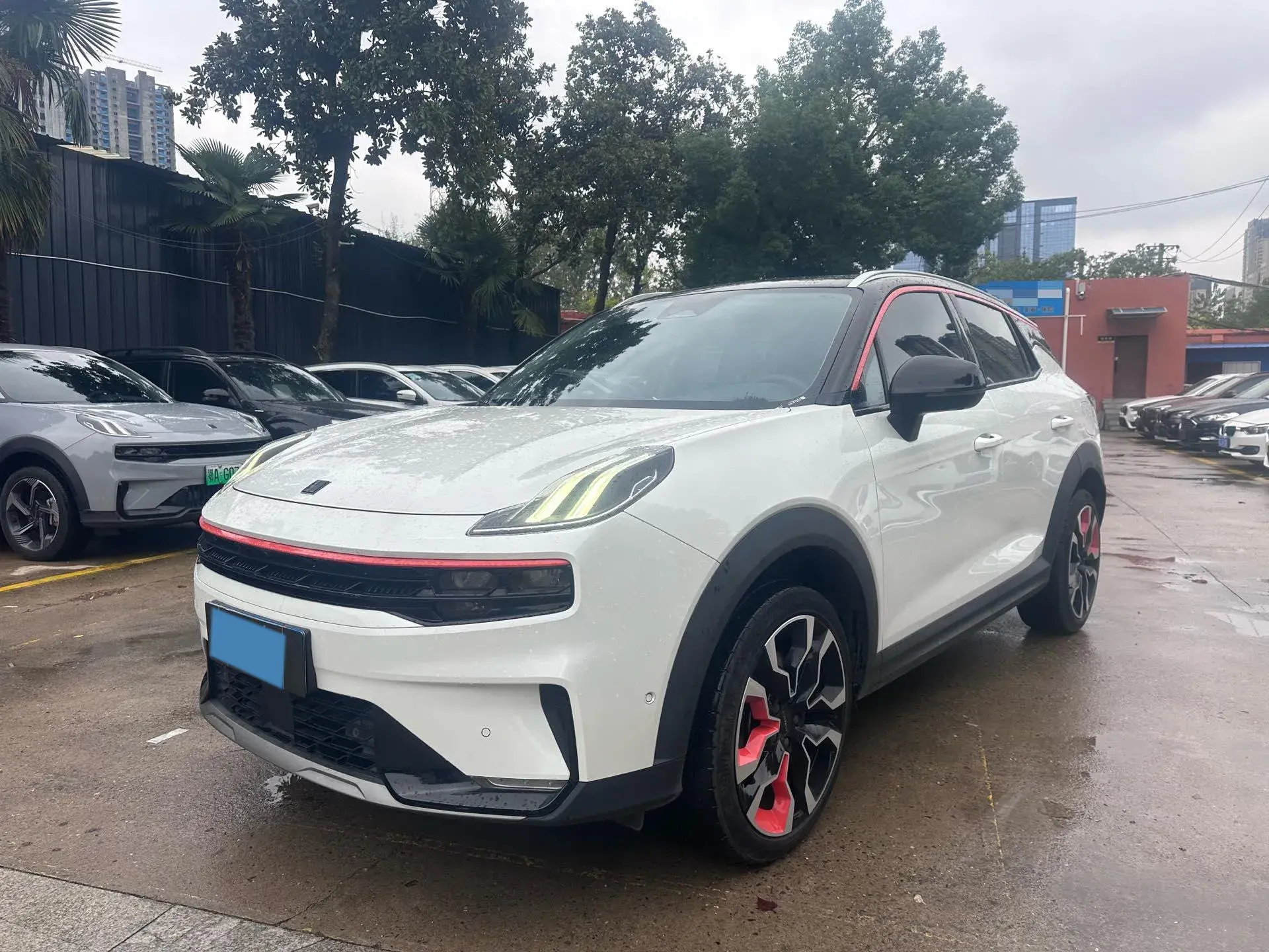 2022 LYNK&CO 06 view 1