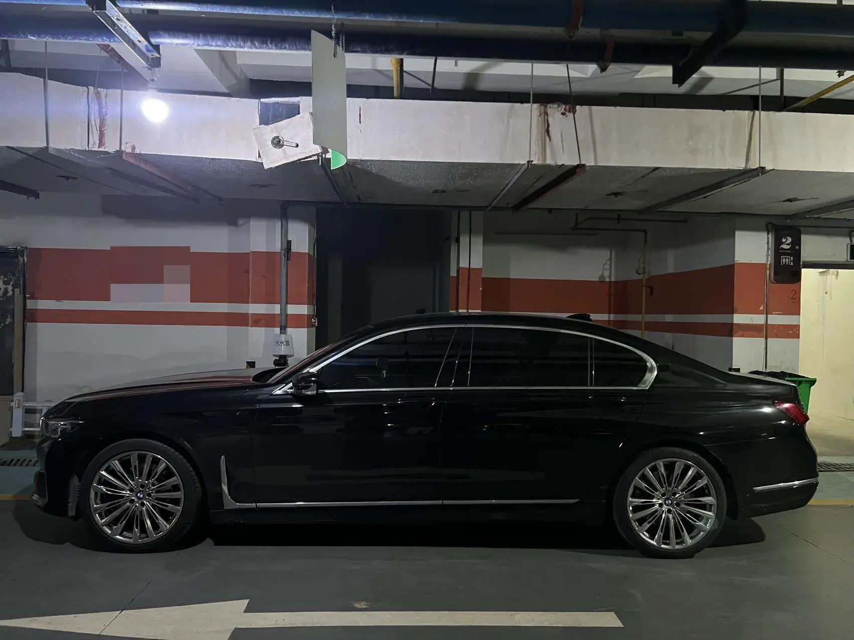 2019 BMW 7 thumbnail 3