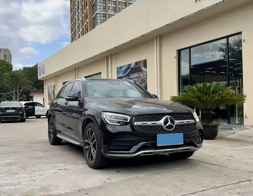 2020 MERCEDES-BENZ GLC thumbnail 3