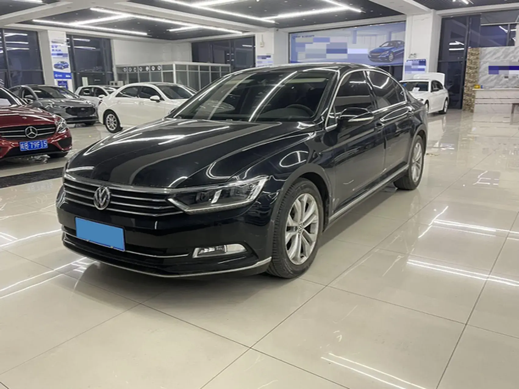 2019 VOLKSWAGEN MAGOTAN view 1